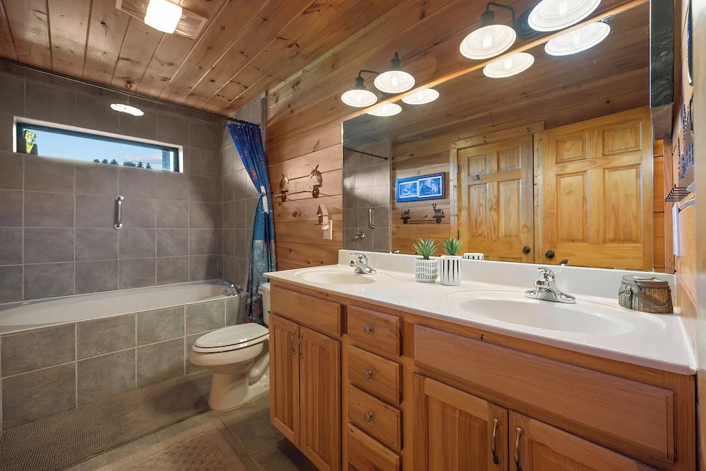 Psalm 2705 cabin