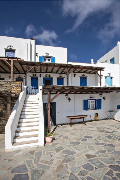 Tinos Delight