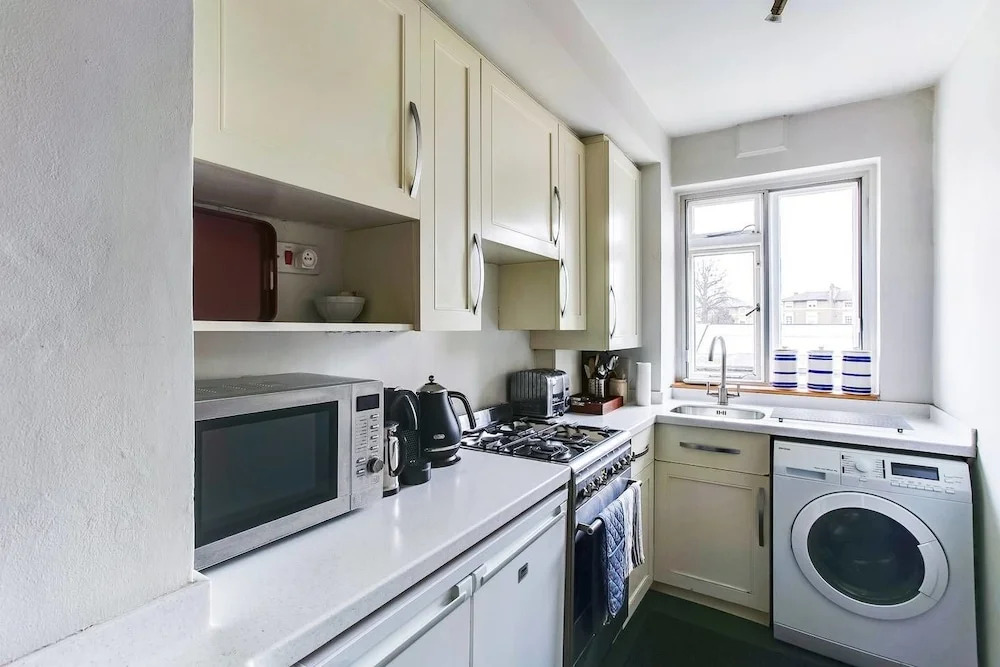 Beautiful 1 Bedroom Home in Little Venice
