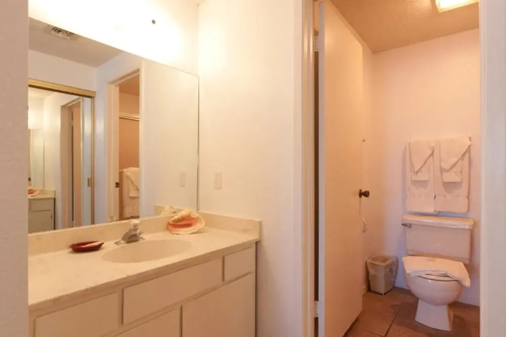 Saida I Condominium 604
