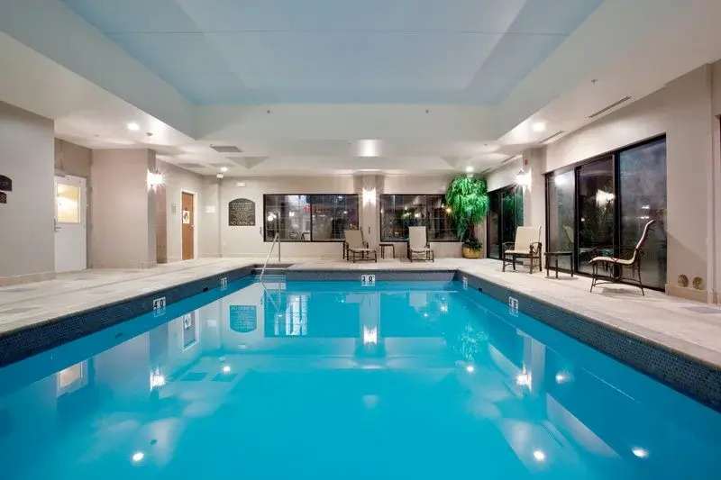 Holiday Inn Hotel & Suites Newport News