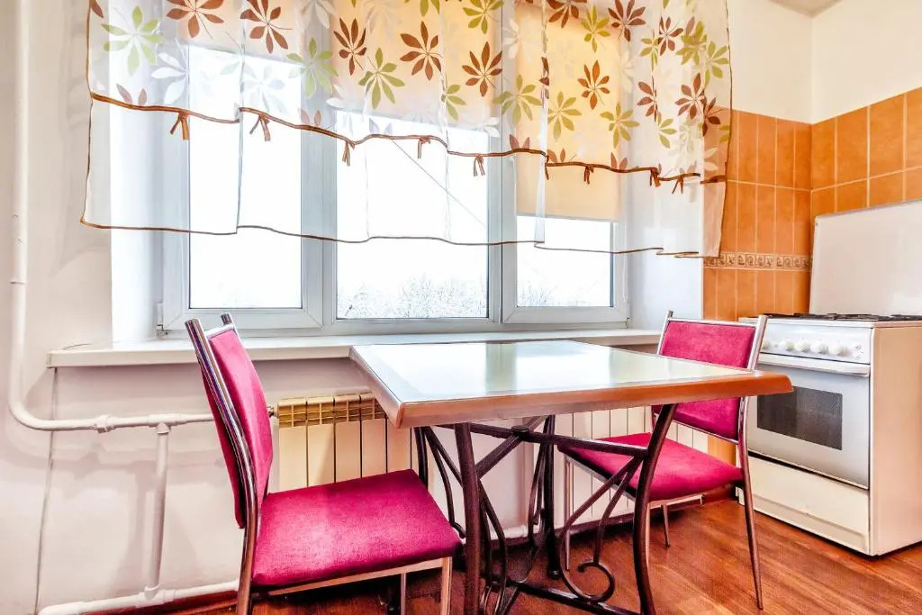 404. Prostornye apartamenty v tsentre