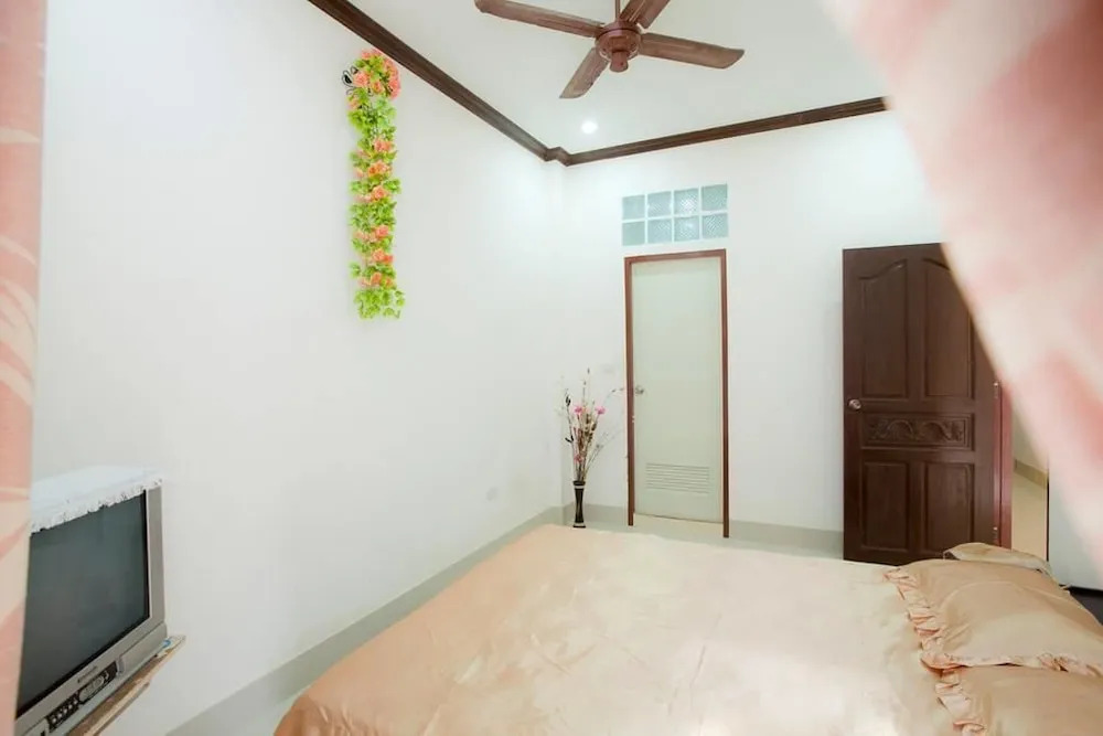 New Era Guesthouse