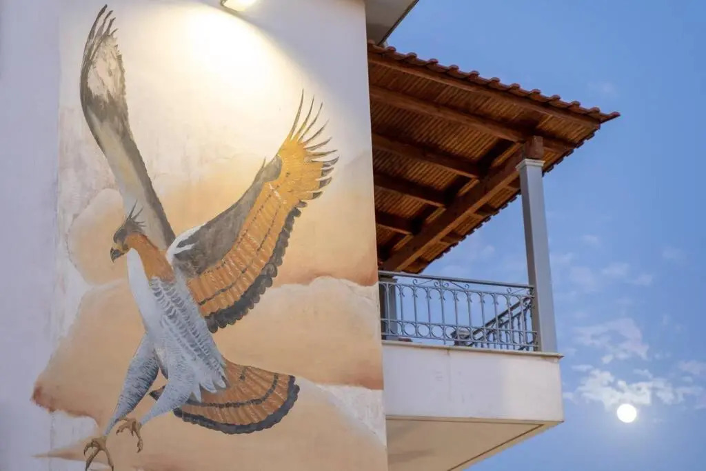 Eagle's Nest City Apartments