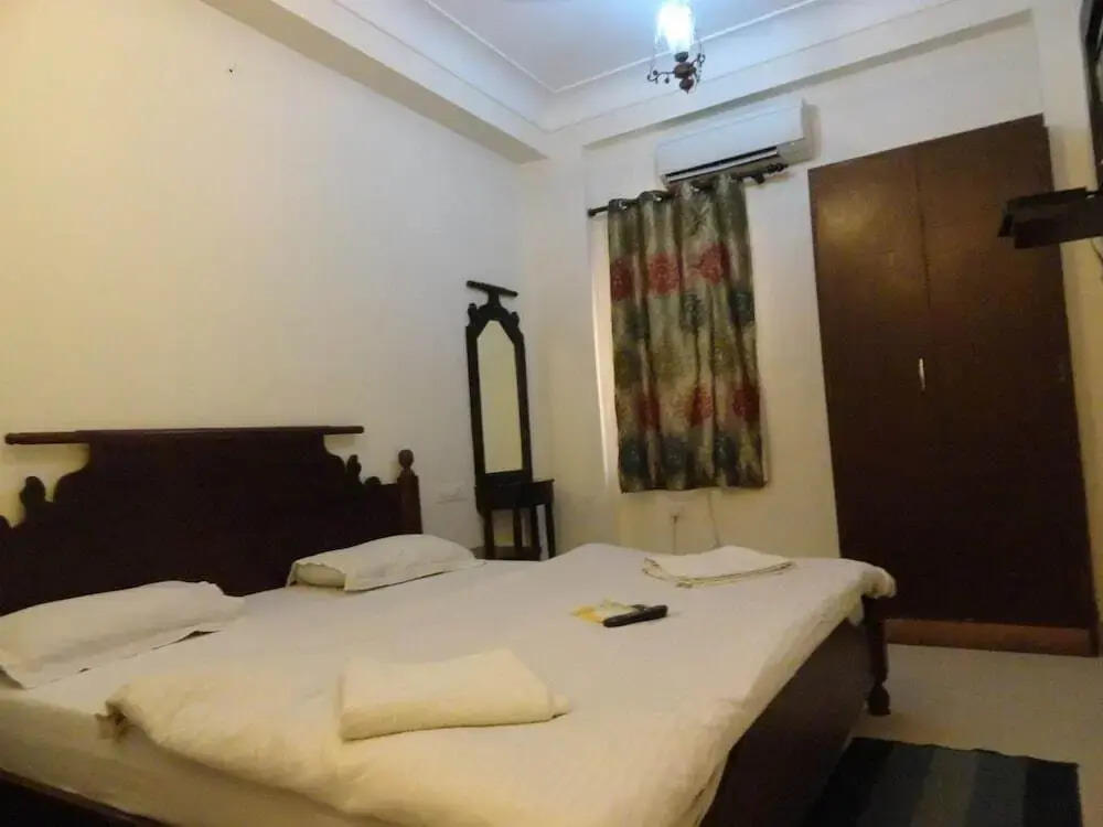 Hotel Miraya