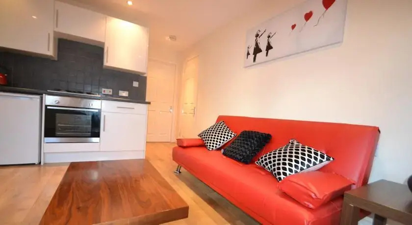 5 Cambrian Place