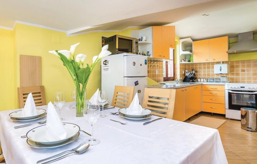 Amazing Home in Matulji With Wifi and 2 Bedrooms