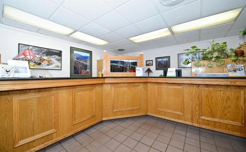 Motel 6-Canon City, CO 719-458-1216