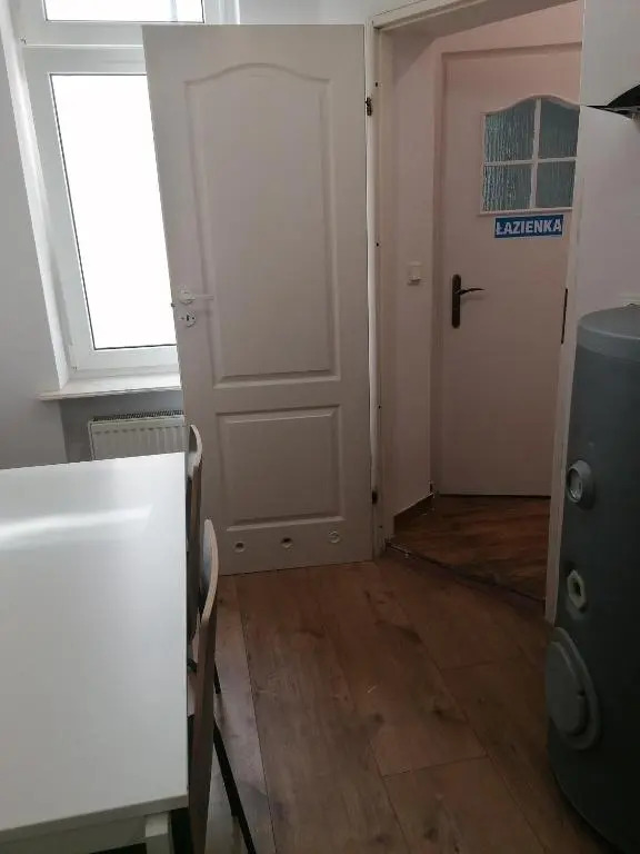 Hostel Tulip - Pokój 1 ze wspólną łazienką i kuchnią