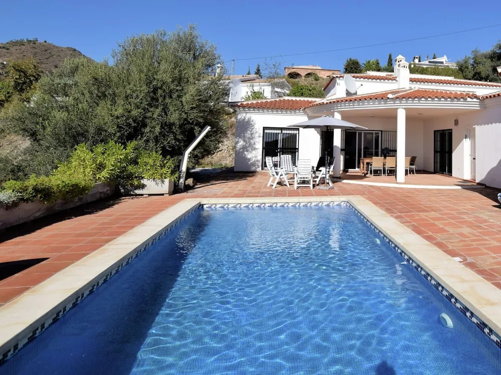 Modern Villa in Arenas with Private Pool