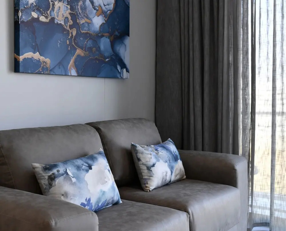 Ellipse Waterfall Executive Apartments
