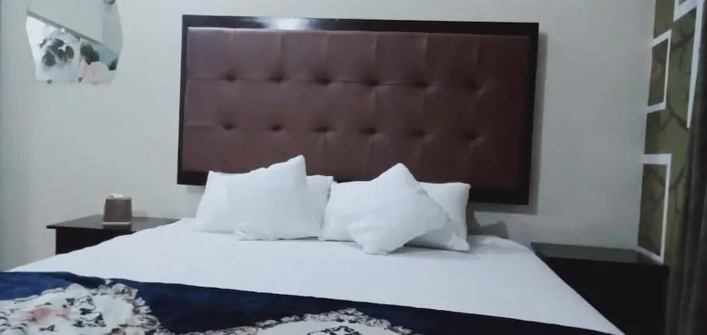 The Guest House Lahore - Rooms & Appartments