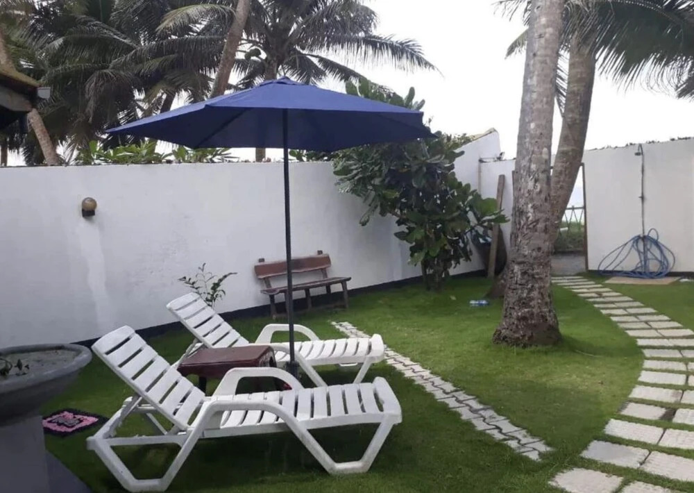 Ashens Beach House