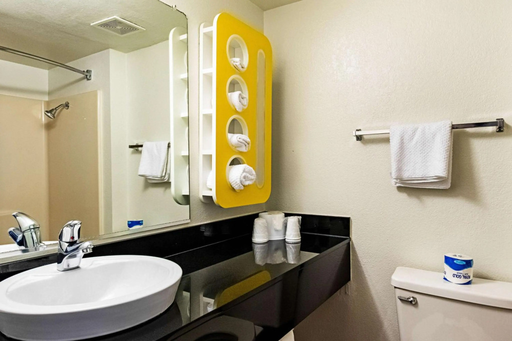 Motel 6-Palatine, IL - Chicago Northwest