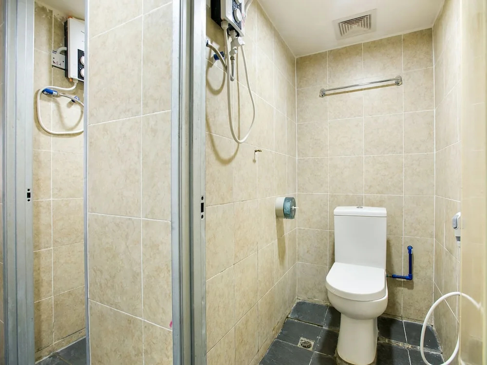 OYO 89712 Grand Inn