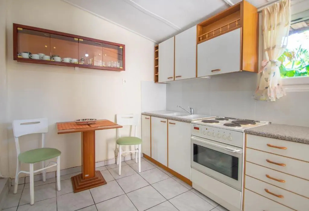 Dora's Tsilivi Beach House A by "elite"