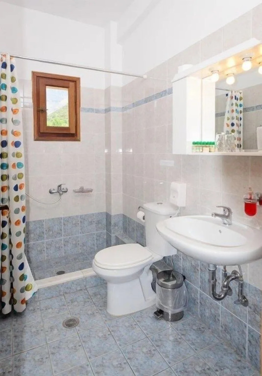 Evrostini Guest House