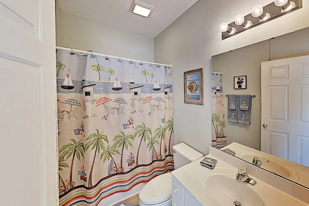 Bright Coastal Condo w/ Pool & Private Balcony condo