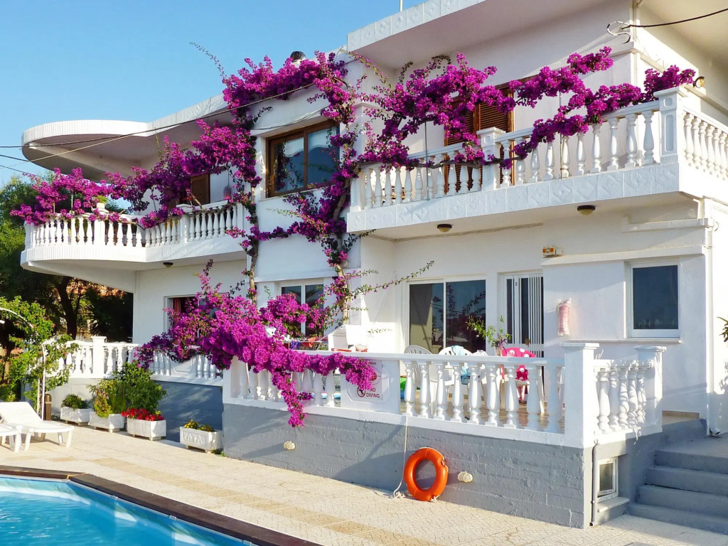 Rouladina Apt 1 in Stalos