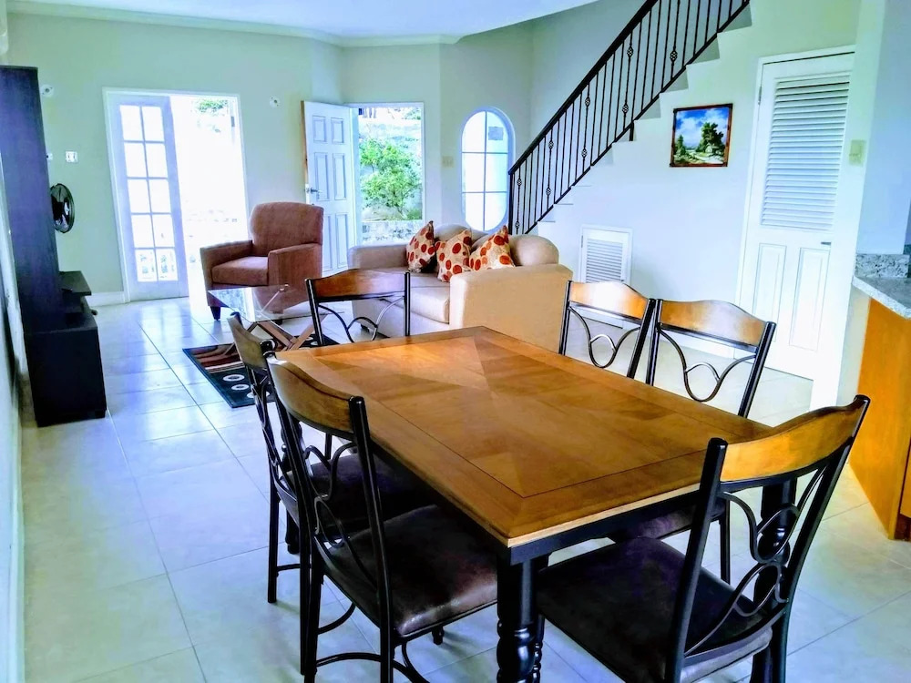 Meharee Homestay Montego Bay