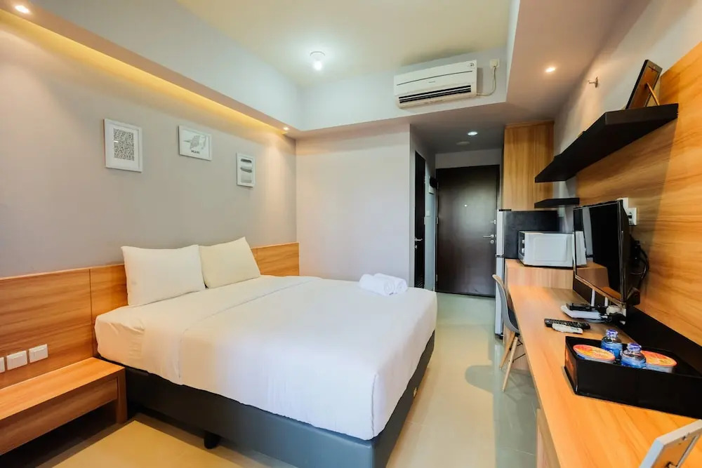 Tidy and Homey Studio Apartment at Mustika Golf Residence By Travelio