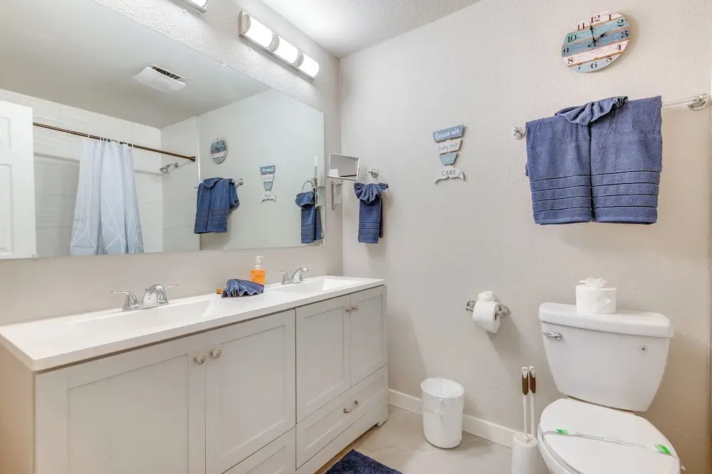 5 Mi to Beach: Retreat w/ Pool in Merritt Island