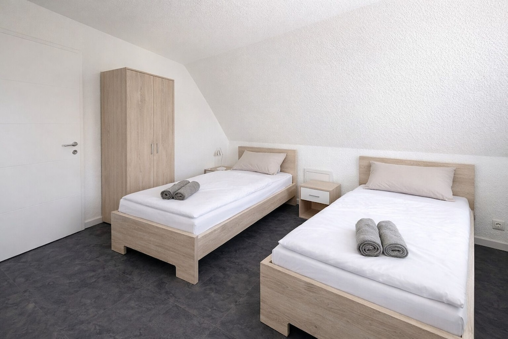 Frankfurt Airport view apartments