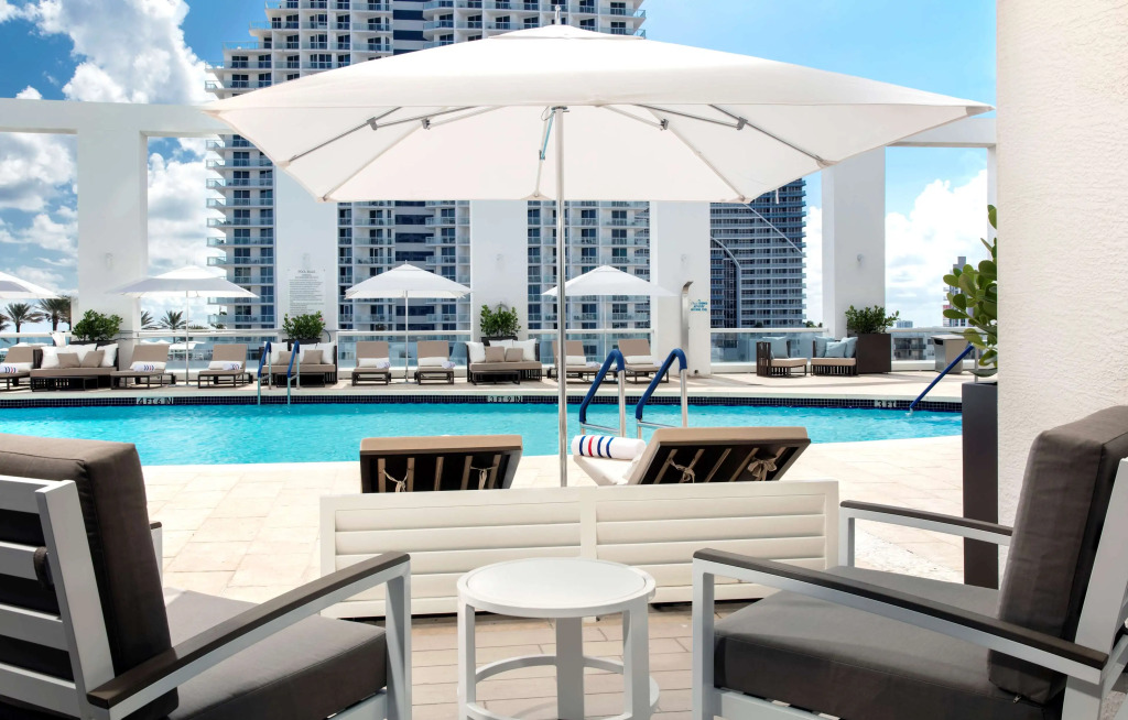 Conrad Fort Lauderdale Beach
