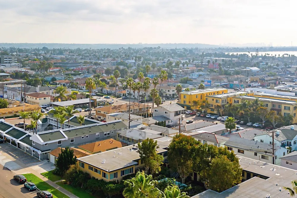 New Listing! Pacific Vista Beach W/ Pool 1 Bedroom Condo