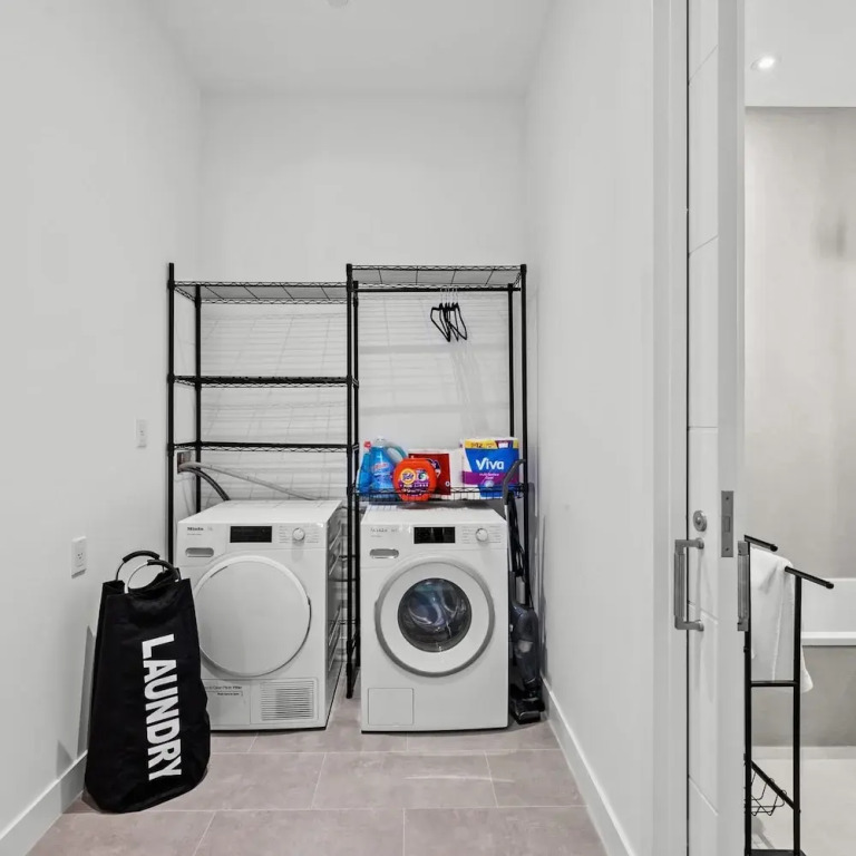 Riverbank I by Rove Travel 1BR UWS Townhome