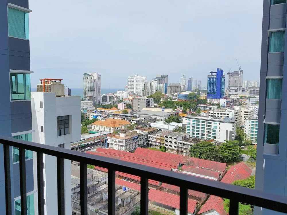 1BR Centric Sea 102 With Infinity Pool