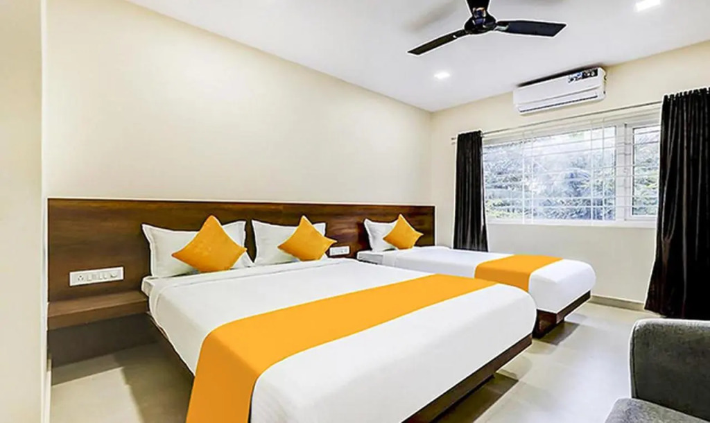 Fabhotel Rove Inn & Suites