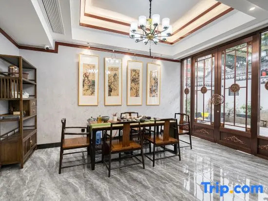 Thankyou Hotel (Zhengzhou Erqi Square West Street Subway Station Branch)
