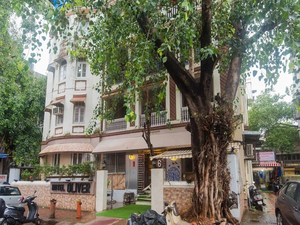 OYO 16119 Hotel Oliver