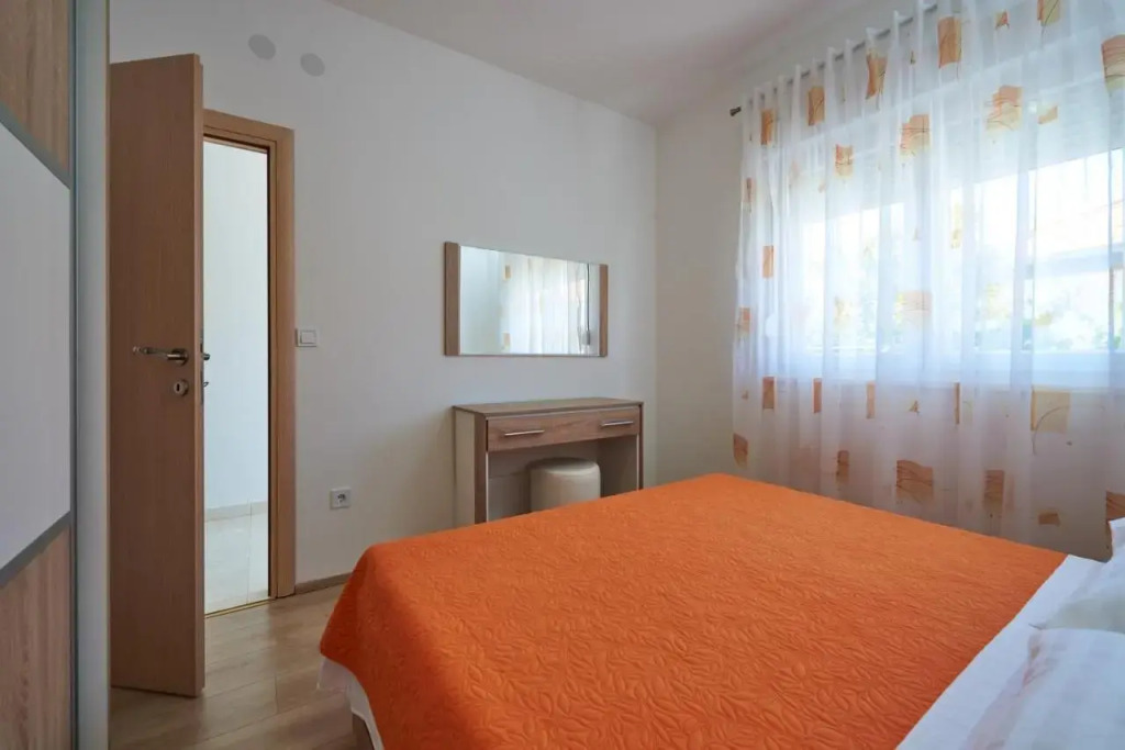 Apartment Milton