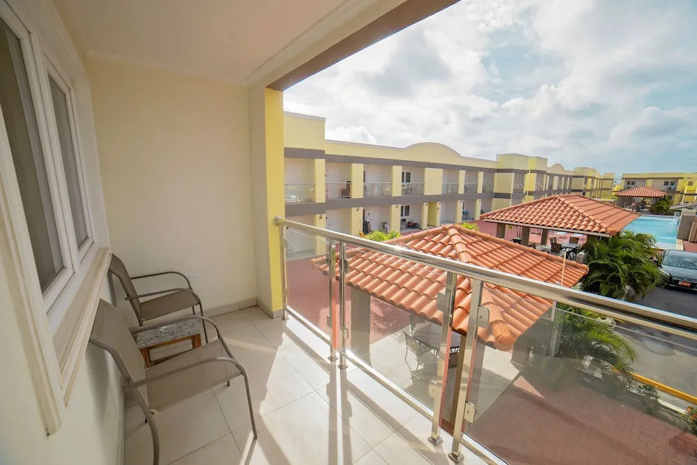 Pearl Aruba Condos