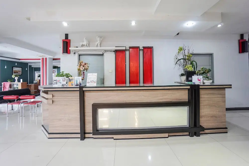 Oyo 1318 Hotel Prince Boulevard