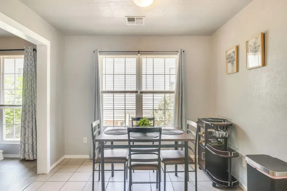 Ideally Located Lawton Retreat: 4 Mi to Fort Sill