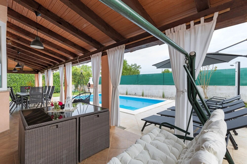 Pool Villa Petra's Place