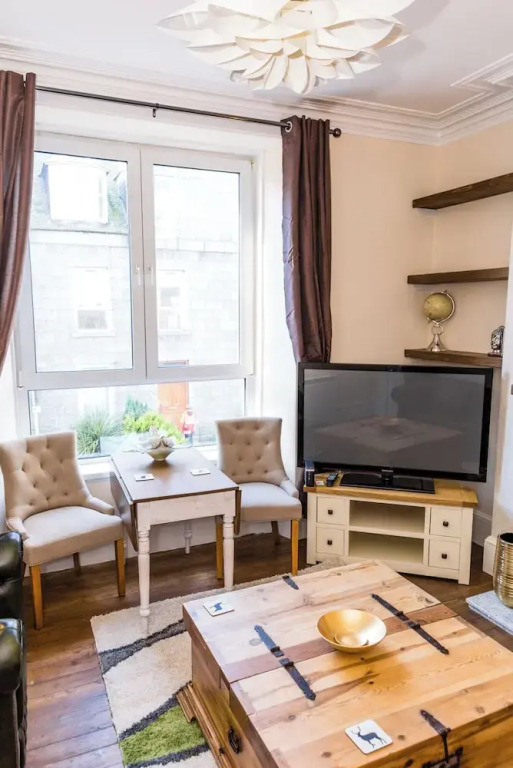 Silver City Apartments, Stylish 2 Bedroom Apartment