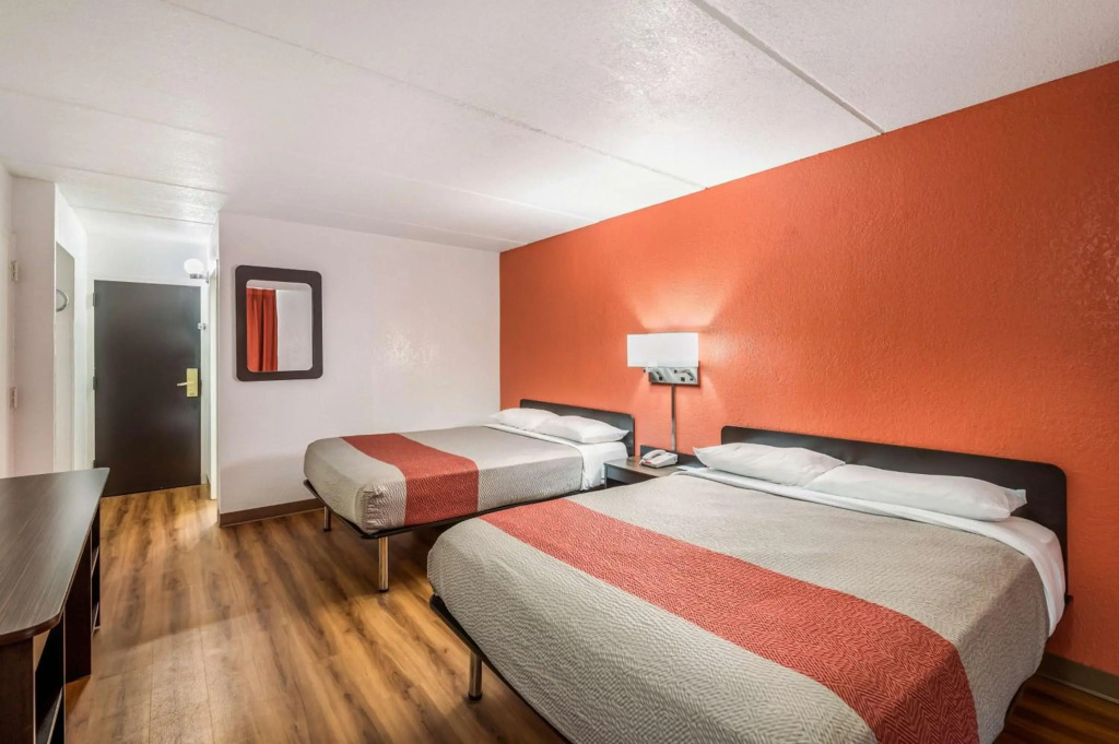 Motel 6-Henderson, TX