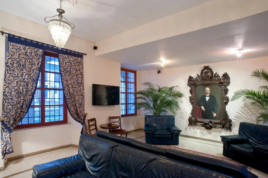 Hotel Dann Monasterio