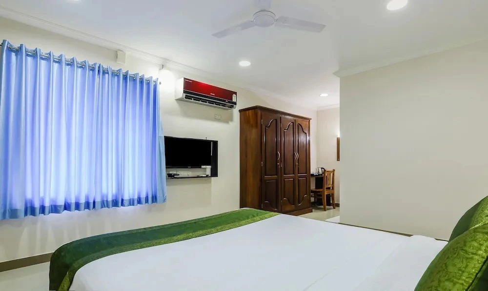 Treebo Royal Inn Trivandrum