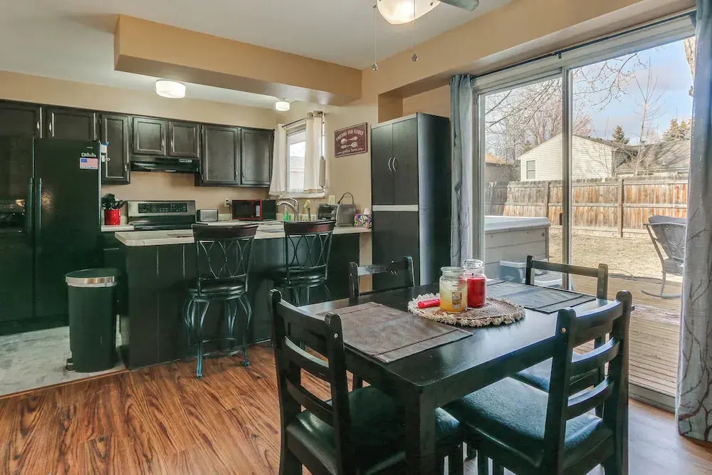4 Mi to Dtwn Loveland: Home w/ Hot Tub & Yard