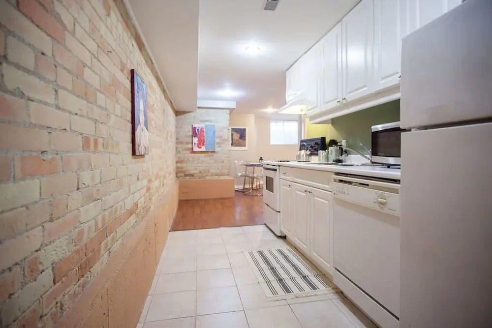 Grand Forest Hill 2BR Hideaway
