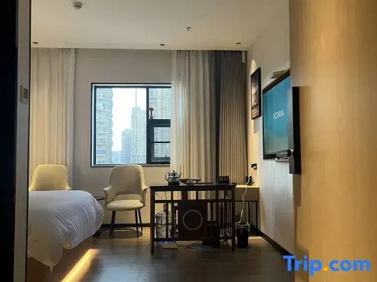 Huaji Hotel (Foshan Jinshazhou Jinbo Tiandi Shabei Subway Station)