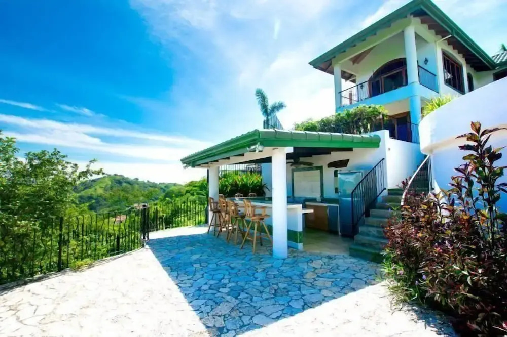 Villa Verde 4br Ocean-view Villa 12 Guests