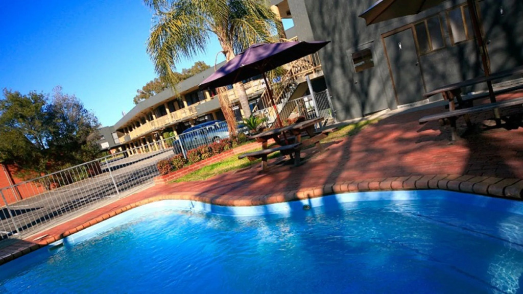 City Reach Motel