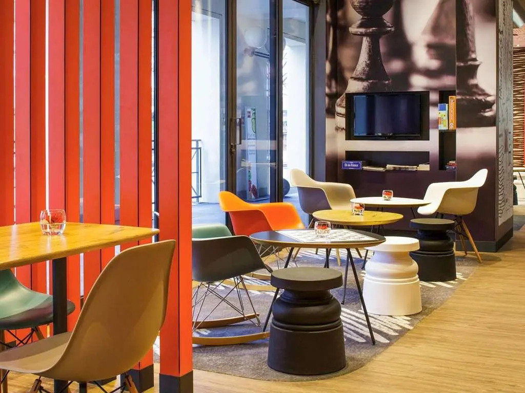 ibis Versailles Château
