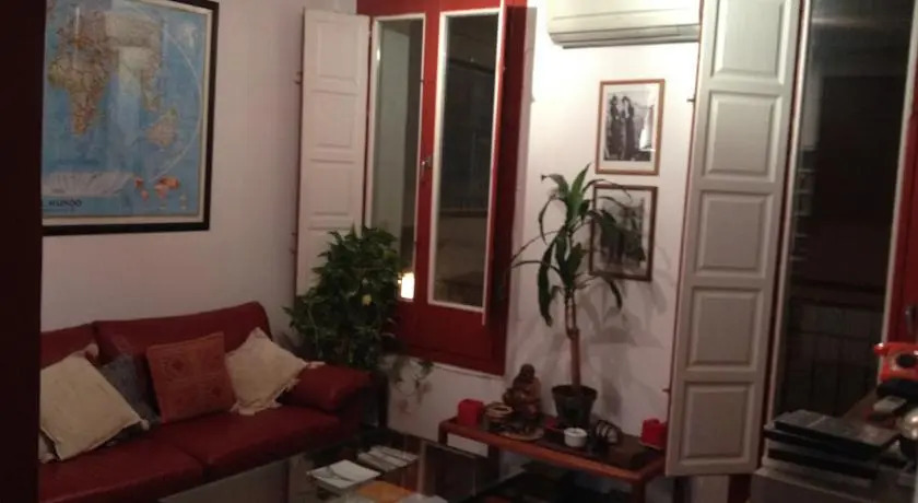 Cozy Central Apartment